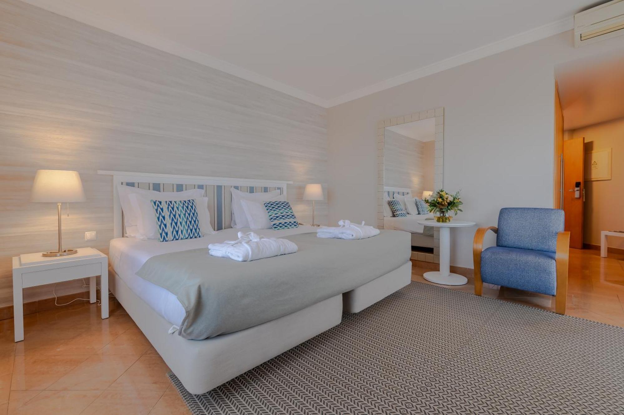 เปสทาน่า ออลวอร์ พาร์ค โฮเต็ล อพาร์ทาเม็นโต Aparthotel อัลวอร์ ภายนอก รูปภาพ